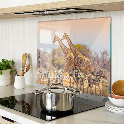 Tocător de bucătărie Zebră și girafă în habitatul lor natural