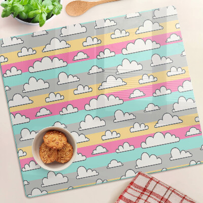 Tocător de bucătărie Nori pe un fundal pastel