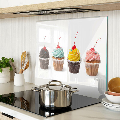 Tocător de bucătărie Cupcake cu frișcă și cireșe