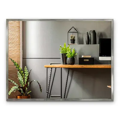 Oglindă de perete cu ramă argintie cu aspect modern