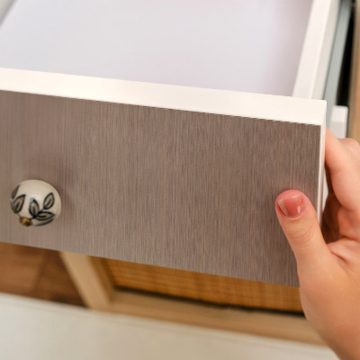 Folie autocolanta mobila Linii maro