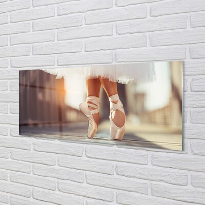 Tablouri pe sticlă pantofi de balet alb picioare femei