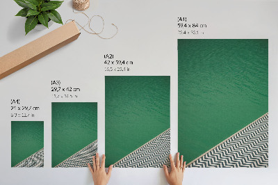 Poster rezistent pentru perete Verde cu un model geometric alb-negru