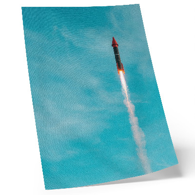Poster rezistent pentru perete O rachetă se ridică spre cerul albastru