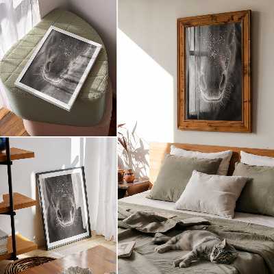 Poster în culori saturate Prim-plan fotorealistă a feței unui cal în zăpadă