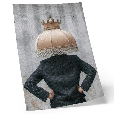 Poster în culori saturate Un abajur rafinat, un costum elegant, un contrast de texturi