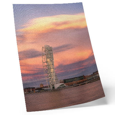Poster rezistent pentru perete Turn modern apus de soare cu cer pastel