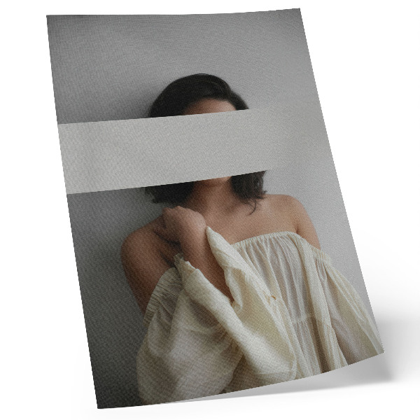 Poster în culori saturate Echilibru variabil între alb și bej în stil minimalist