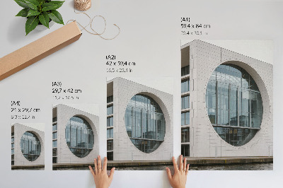 Poster în culori saturate Fațadă futuristă, linii stricte, structură din sticlă