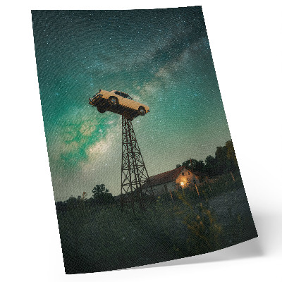 Poster în culori saturate Spectaculoasă mașină suspendată pe turn