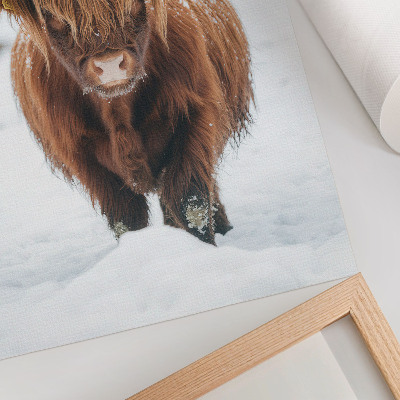 Poster rezistent pentru perete Vite în zăpadă: contrastul dintre animal și natură