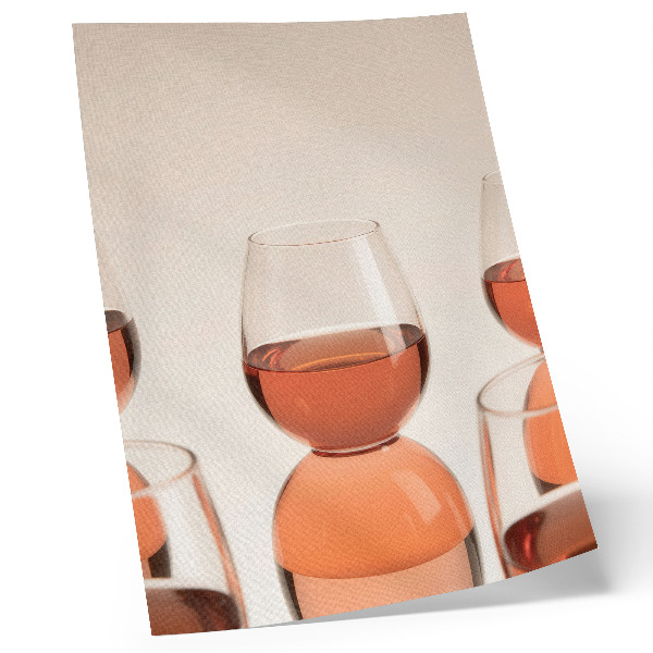 Poster rezistent pentru perete Pahare cu lichid roz pe fundal deschis