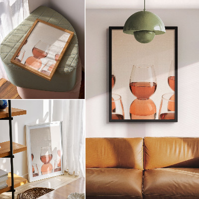 Poster rezistent pentru perete Pahare cu lichid roz pe fundal deschis