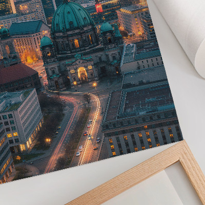 Poster rezistent pentru perete Oraș modern seara cu iluminare caldă