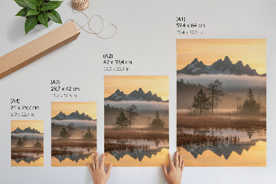 Grafică modernă pe pânză Munți, copaci, ceață, apă calmă, reflecție