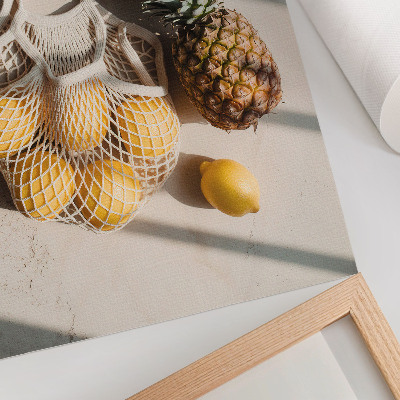 Poster în culori saturate Produse naturale pe un fundal deschis