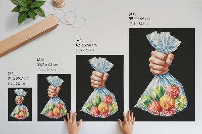 Poster rezistent pentru perete O mână cu o pungă de plastic plină cu fructe colorate