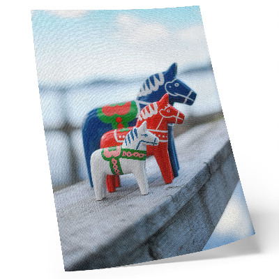 Poster în culori saturate Figurine colorate de cai, în stil scandinav