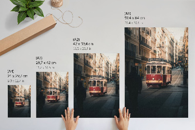 Poster rezistent pentru perete Un tramvai printre arhitectura istorică a orașului