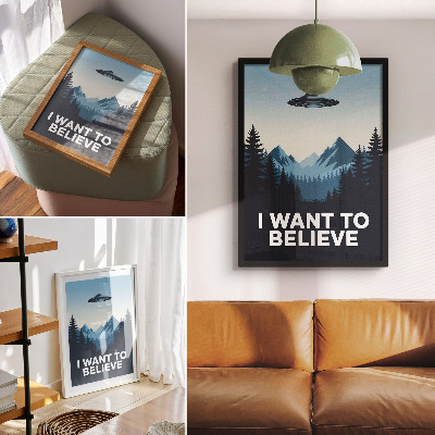 Poster în culori saturate Munți din pădurea OZN misterioși în stil modern