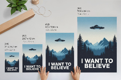 Poster în culori saturate Munți din pădurea OZN misterioși în stil modern
