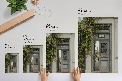 Poster rezistent pentru perete Ușă antică cu iederă, cale misterioasă