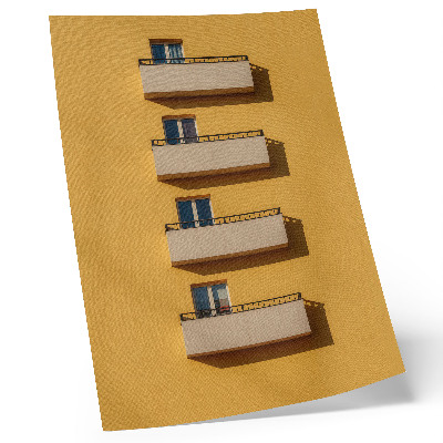 Poster rezistent pentru perete Fațadă galbenă, patru balcoane, compoziție minimalistă