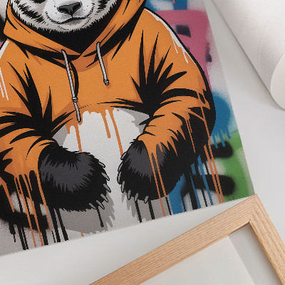 Poster în culori saturate Panda într-un hanorac cu graffiti, stil stradal