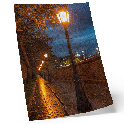 Poster rezistent pentru perete Lămpi de alee nocturnă, strălucire caldă, atmosferă liniștită