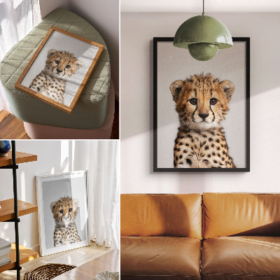 Poster în culori saturate Ghepard drăguț, fundal minimalist, blândețe