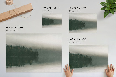 Poster pentru perete Peisaj de pădure cețos lângă lac