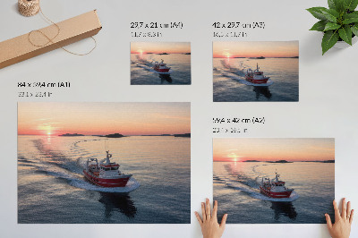 Poster retro Apus de soare peste marea calmă, mișcarea bărcii