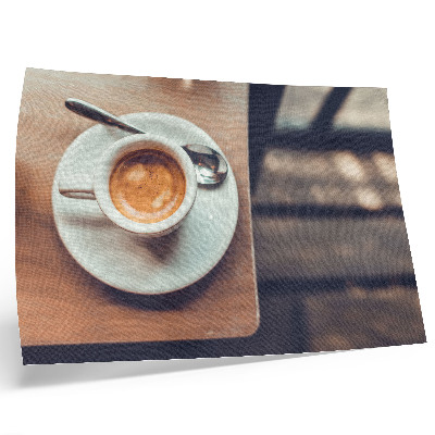 Poster retro O ceașcă de espresso pe o masă de lemn în contraste