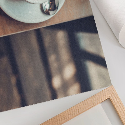 Poster retro O ceașcă de espresso pe o masă de lemn în contraste