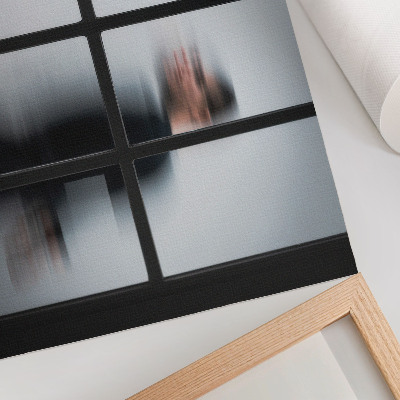 Poster Siluetă neagră în spatele unei rame de sticlă, minimalism gri