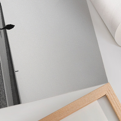 Poster Siluetă minimalistă, umbre puternice, spațiu modern