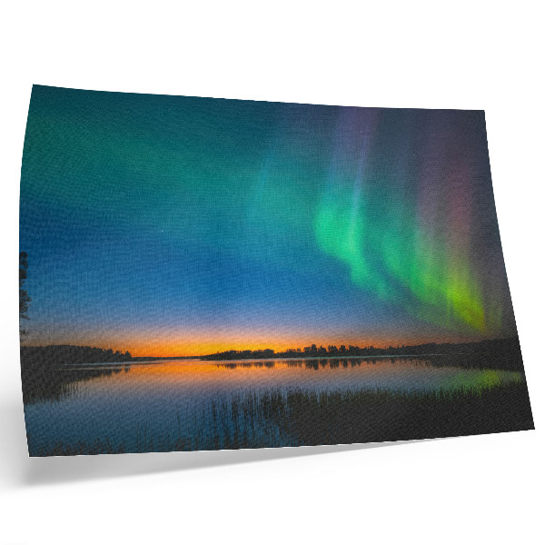 Poster Aurora deasupra lacului, o atmosferă magică