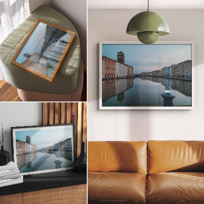 Poster pentru perete Case de locuit pastelate reflectate în apa canalului