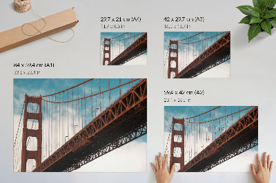 Poster Pod cu detalii pe fundalul cerului
