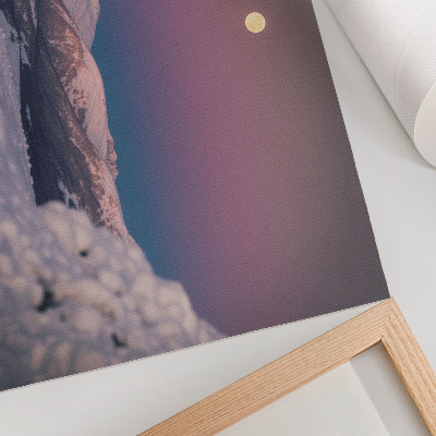 Poster pentru perete Munți acoperiți de zăpadă, lună roz pastel