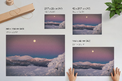 Poster pentru perete Munți acoperiți de zăpadă, lună roz pastel