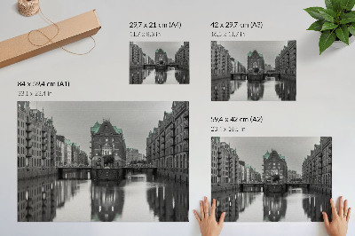 Poster pentru perete Canal cu clădiri industriale, reflexii în apă