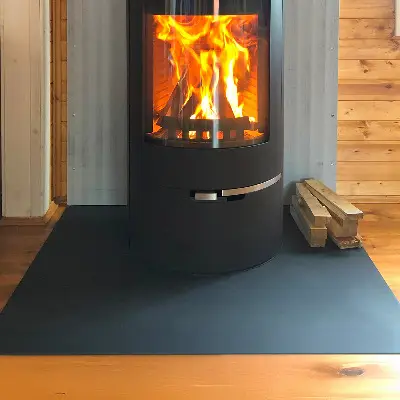 Protecție sub sobă dreptunghiulară din metal negru