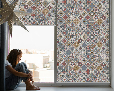 Jaluzele tip roletă cu romburi decorative