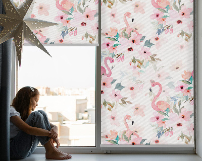 Stor geam interior flamingo printre flori