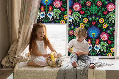 Jaluzele tip roletă cu model de cocoși colorați