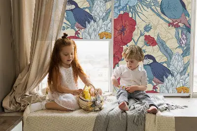 Jaluzele tip roletă cu păsări printre flori