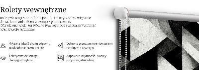 Roletă opacă cu model de triunghiuri în stil abstract