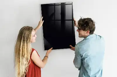 Tablă de desenat magnetică cu ramă de culoare neagră