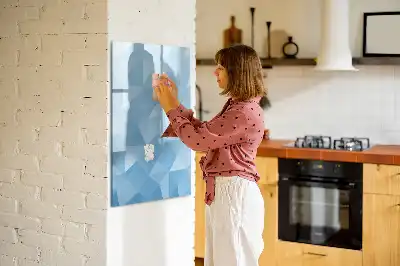 Tablă cu marker cu model de abstracție de triunghiuri